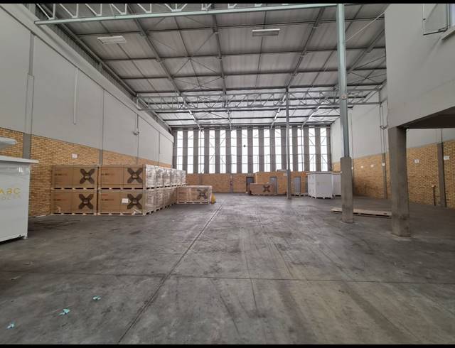 677M² WAREHOUSE TO LET IN LINBRO PARK